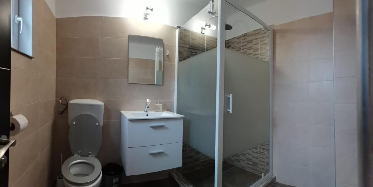 Carla'S Place Ap 2 Oradea Eksteriør billede