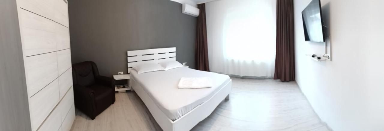 Carla'S Place Ap 2 Oradea Eksteriør billede